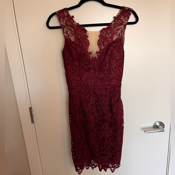 Last Dance Burgundy Lace Bodycon Dress - size S - Picture 4 of 5